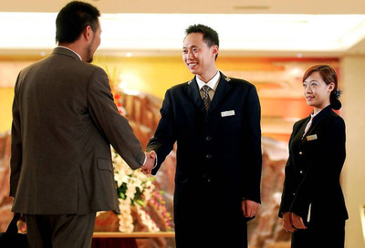 國際酒店管理品牌與業主矛盾激化，希爾頓、凱賓斯基等頻遭撤牌危機